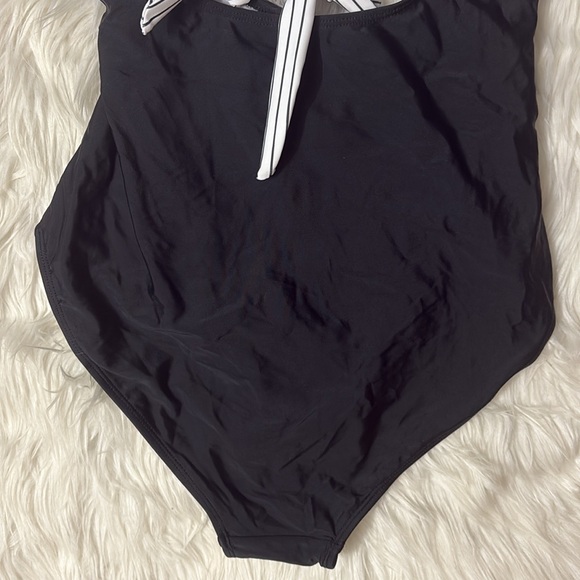 NWT Eomenie One Piece Black And White Tummy Control Wrap Tie Back Size L - Picture 9 of 12